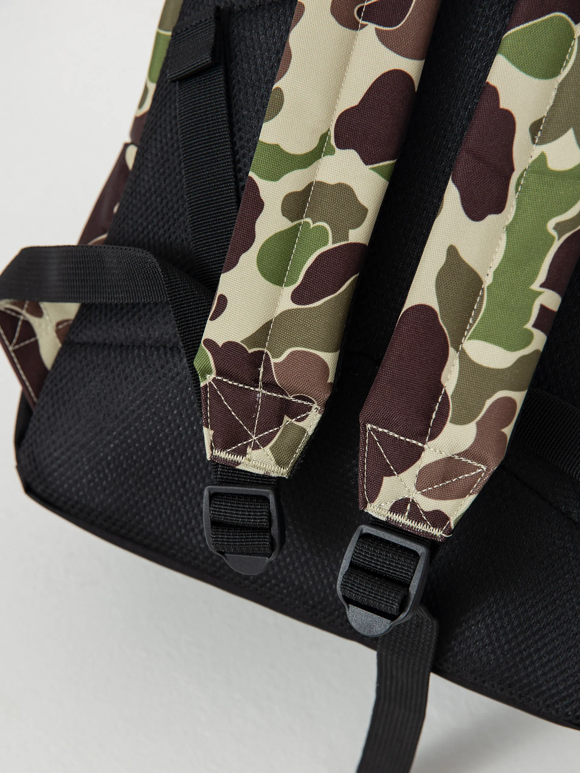 Carhartt WIP Backpack Jake (camo duck green)