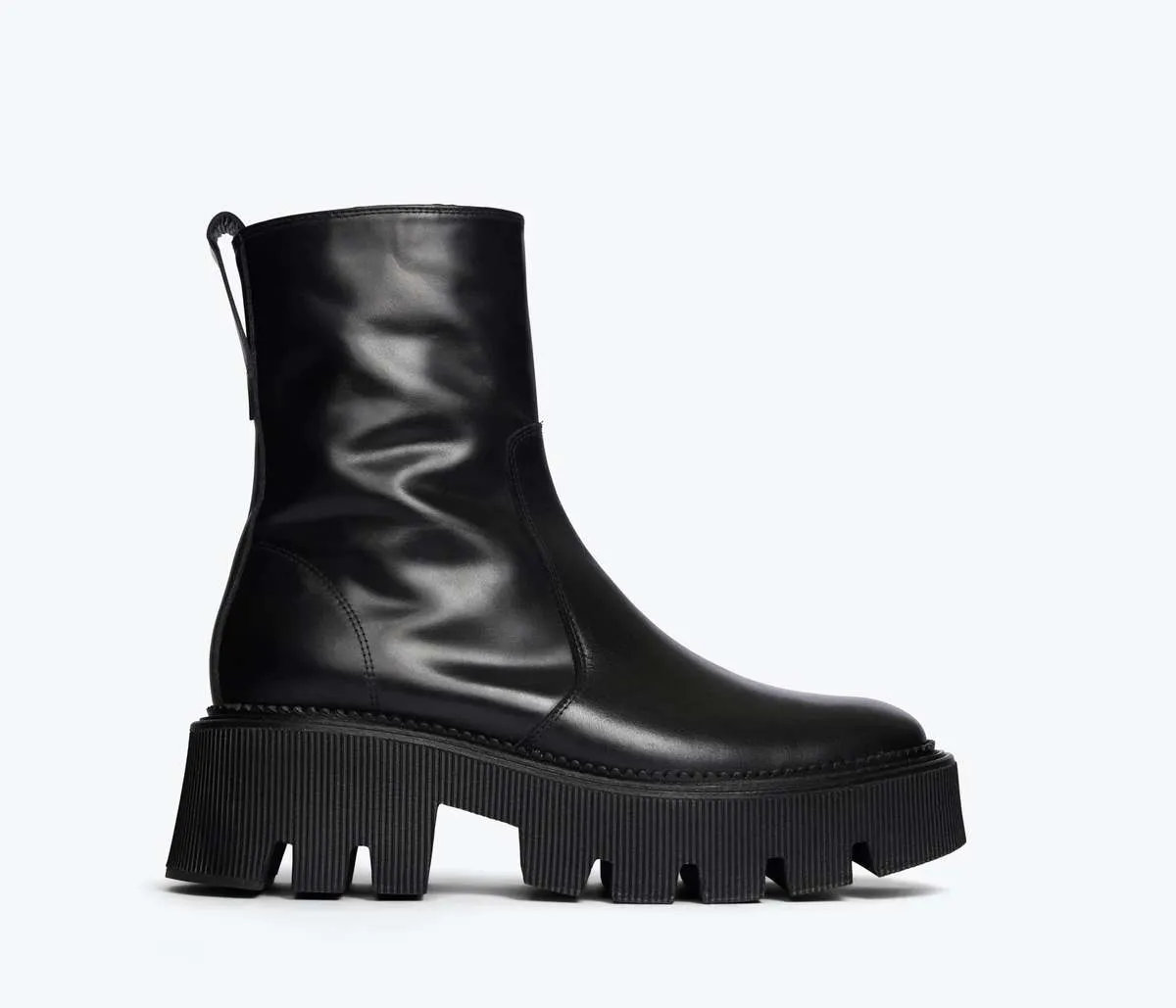 Darla Lug Sole Boot - Black Box Calf