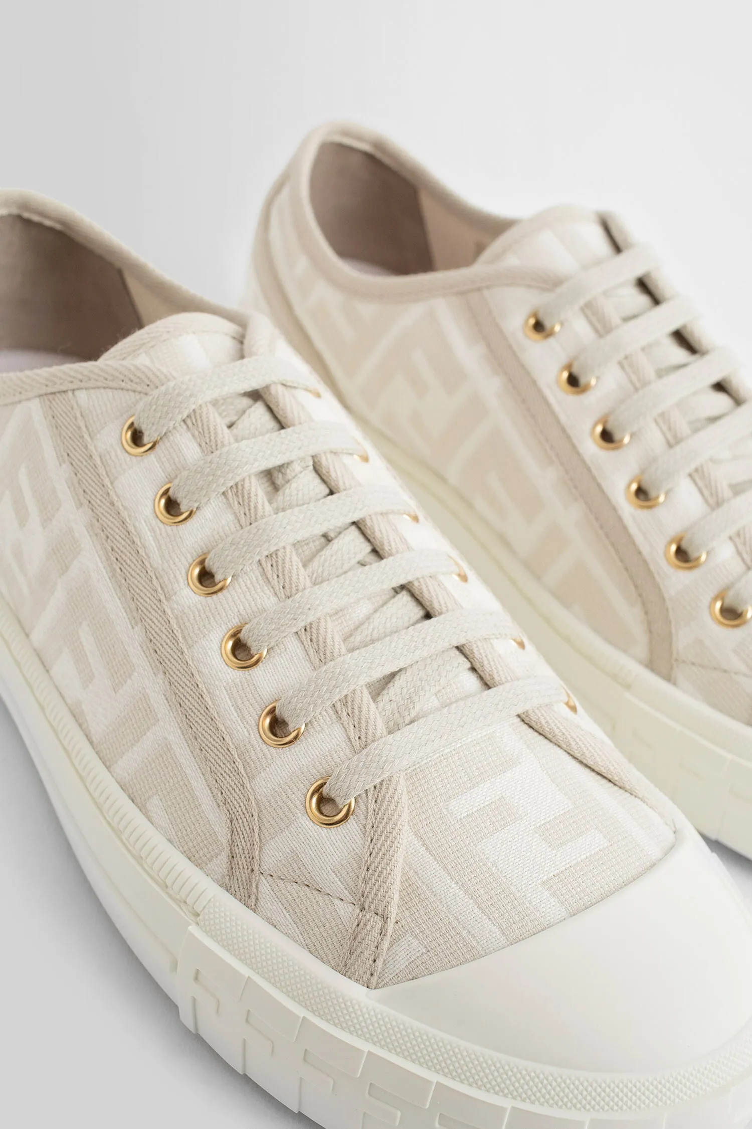 fendi domino ff low-top sneakers