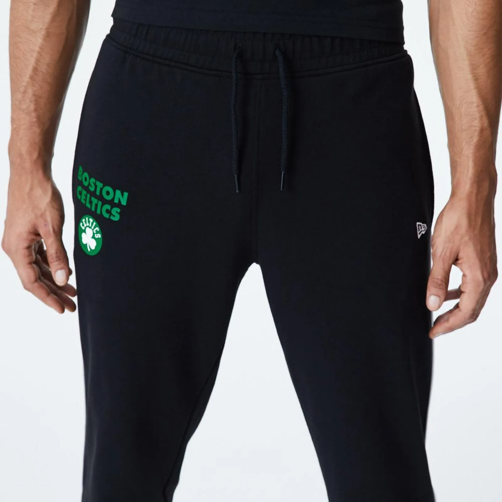 New Era Piping Detail Boston Celtics Joggers ''Black''