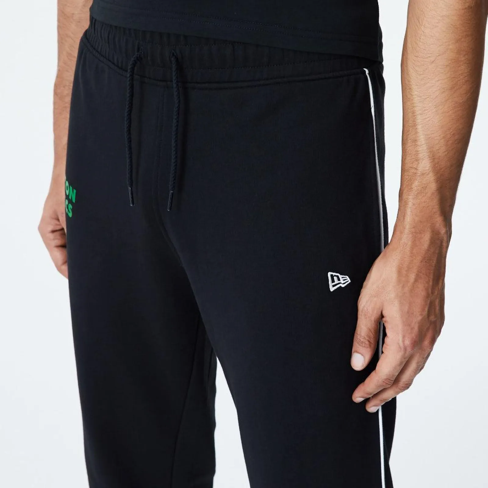 New Era Piping Detail Boston Celtics Joggers ''Black''