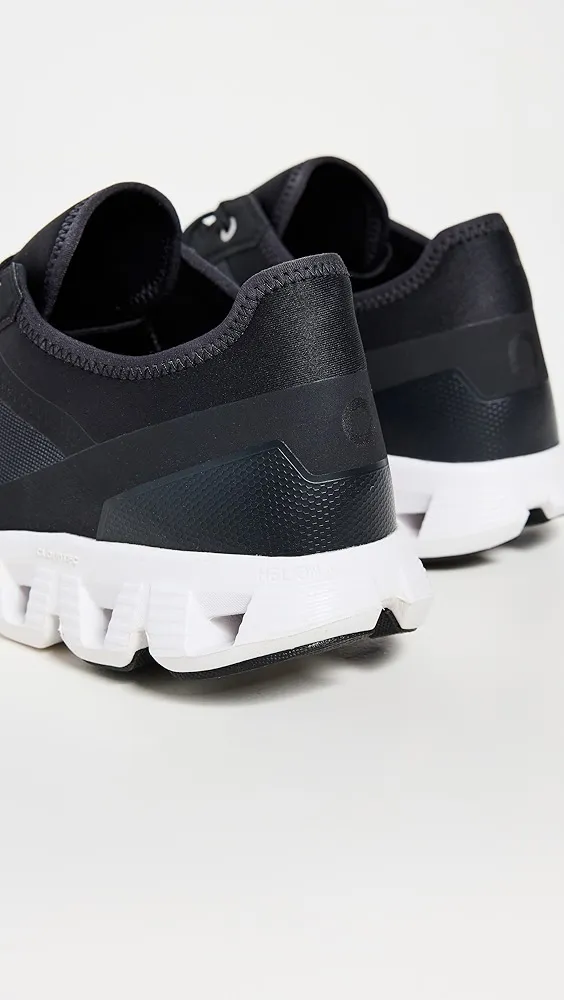 On   Cloud X 3 AD Sneakers 