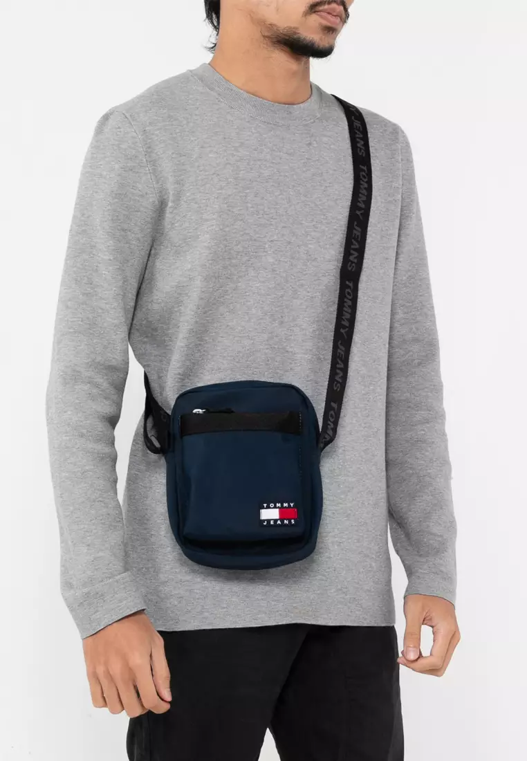 Tommy Hilfiger Essential Repeat Logo Reporter Bag - Tommy Jeans